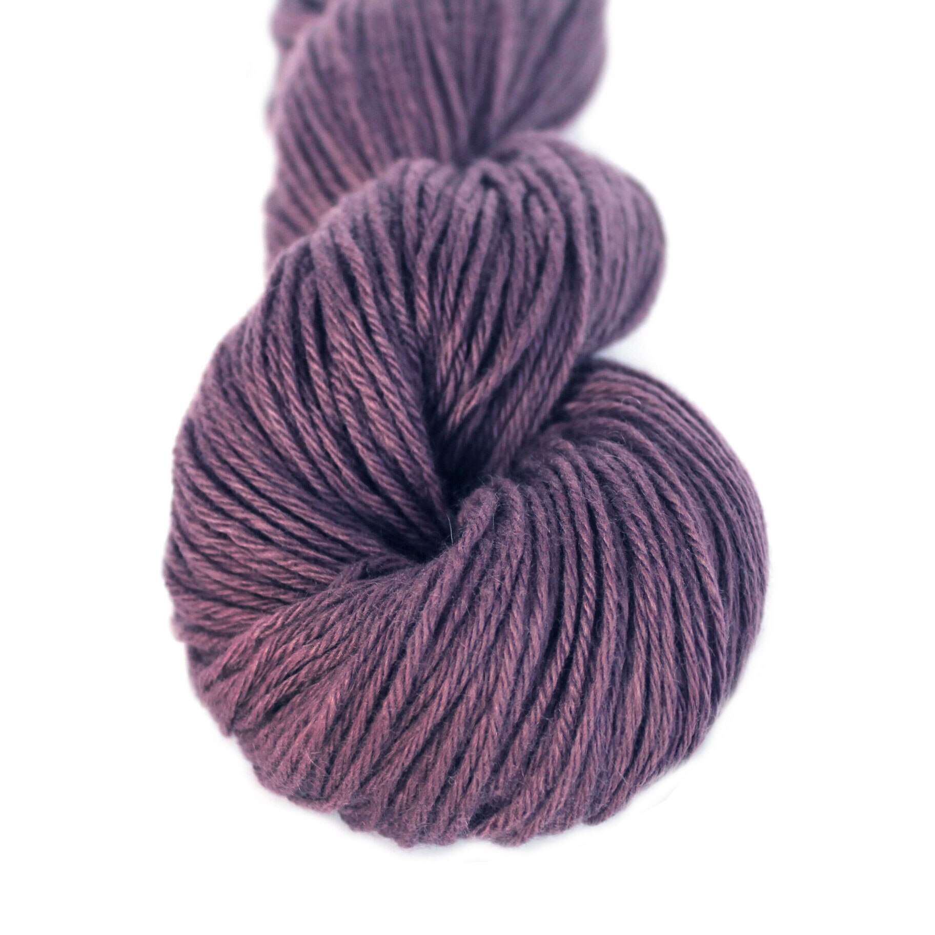 1*55g hank 100%  mongolsk kashmir garn dk vægt til håndstrik mellemtykt garn: 25 lilla