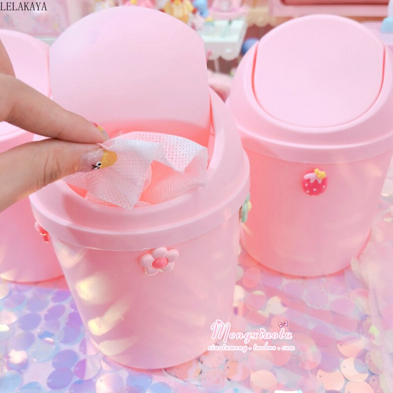Kawaii Pink Strawberry Flower Waste Bin Desktop Portable Plastic Mini Shake Cover Garbage Basket Sakura Home Bedroom Trash Can