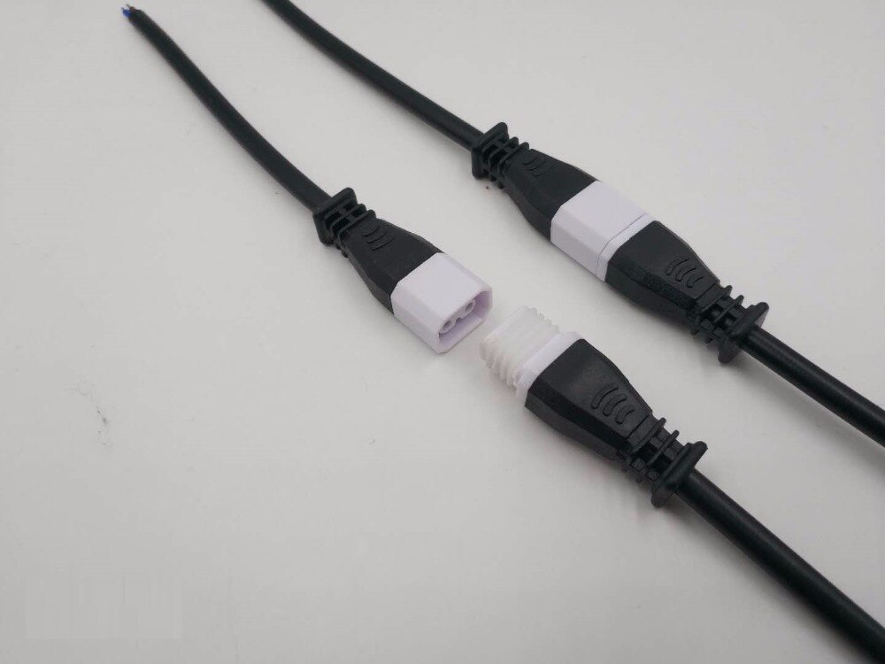 IP65 Impermeabile Connettore di Alta Qualità spillo Maschio Femmina coppie DC Nero colore Bianco portato maschio e femmina Applicabile 0.5mm