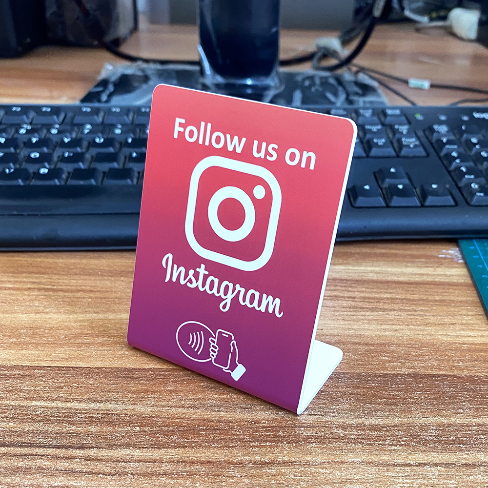 Stojak dotykowy 3 "X4" NFC Wyświetlacz Instagram Facebook Tripadvisor Trustpilot Konserwacja Google Stojak NFC Wyświetlacz stołowy NFC dla restauracji: lekki niebieski