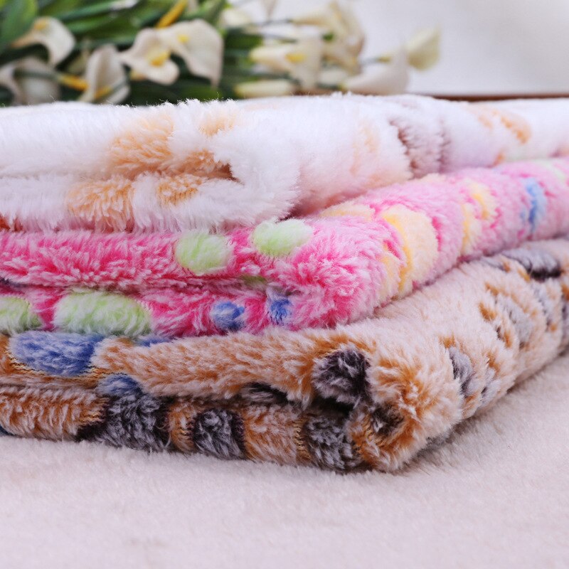 Bonita alfombrilla con estampado Floral de pata para mascotas, manta de cama de lana Coral suave y cálida para gatos y gatos, suministro de Polar Coral para cachorros