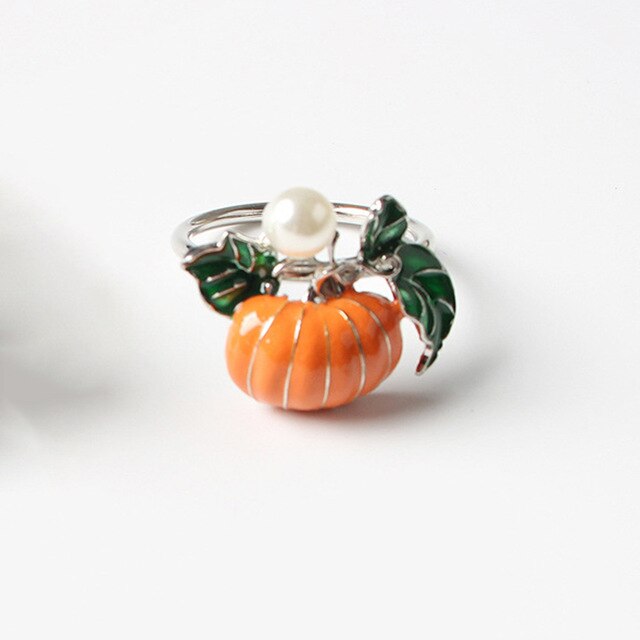 Lemon Grape Pumpkin Green Leaf Fruit Napkin Buckle Napkin Ring Wedding Napkin Buckle Dinner Party Wedding Hotel Home Decor: Pumpkin silver