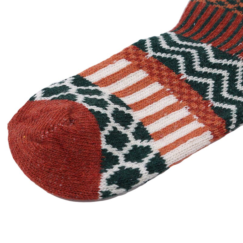 Kontrastfargesokker vinter 5 par etnisk stil kvinners geometriske mønster vintage tykkere varme harajuku skateboardstrømper