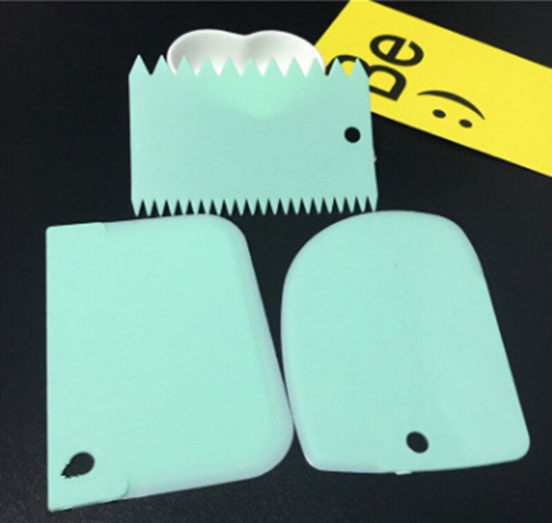 3 stk/sett plastdeigkniv glasur fondantskrape taggete kant vanlig glatt kakepadle kakespader baking konditorverktøy: Grønn