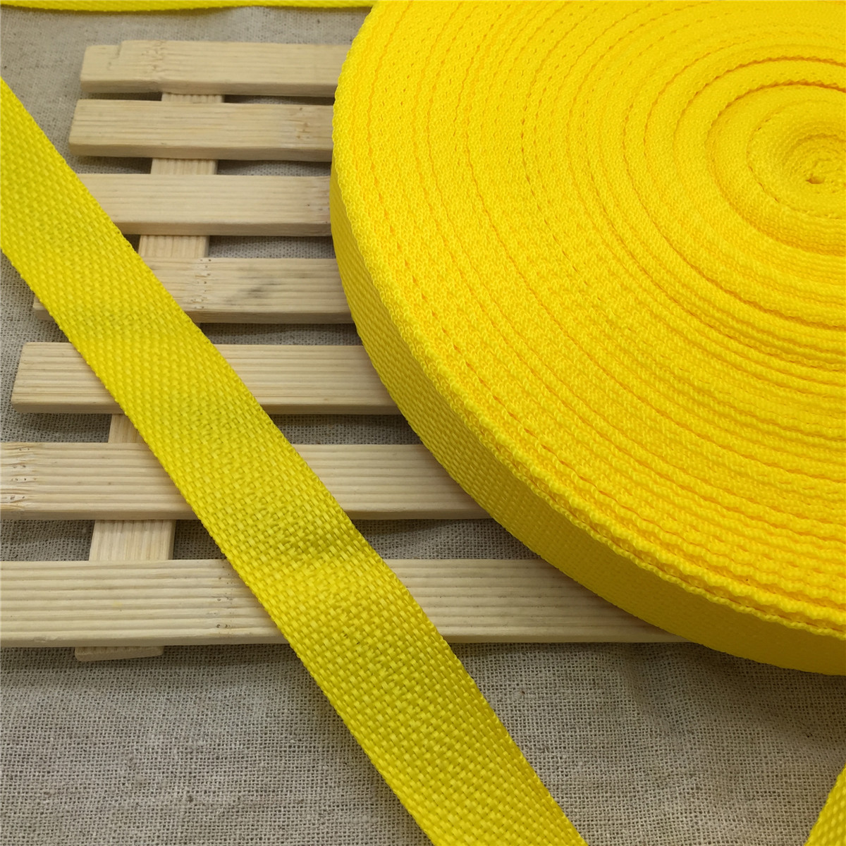 10 Yards/Roll 30mm Wide Strap Nylon Webbing knapsack Strapping Bags Crafts: Yellow