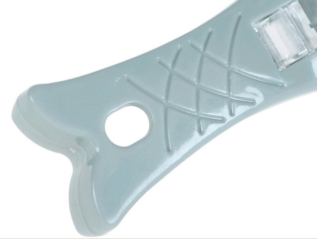 Household Kitchen Tools with Lid Fish Scales Kitchen Fish Scale Planers Manual Scale Removal Prevent Fish Scales From Falling