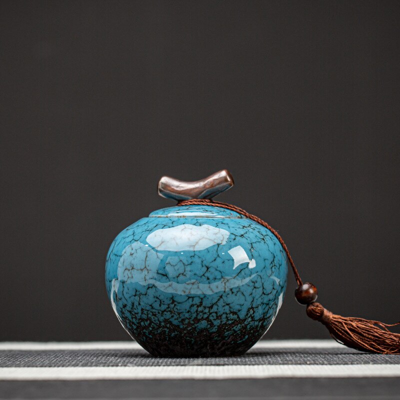 Cute mini ceramic tea pot kiln becomes small mini storage jar retro earthenware factory direct: blue