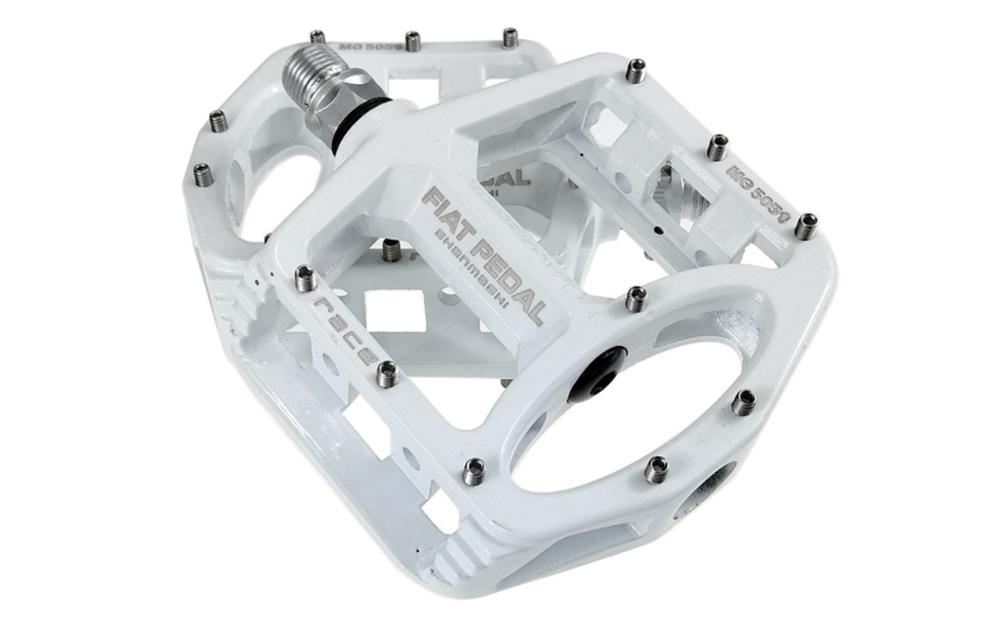 Rennrad Pedale Breite Größe Fahrrad MTB Magnesium Legierung Komfortable Anti-slip Pedal Fahrrad Teile Fahrrad Zubehör fahrrad teile: White