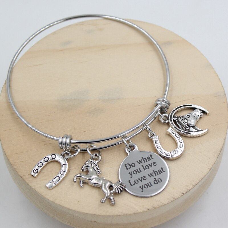 1pc roestvrijstalen armbanden met paardenmotief, uitbreidbaar en met westerse hoefijzer bedels voor dames, pulsera