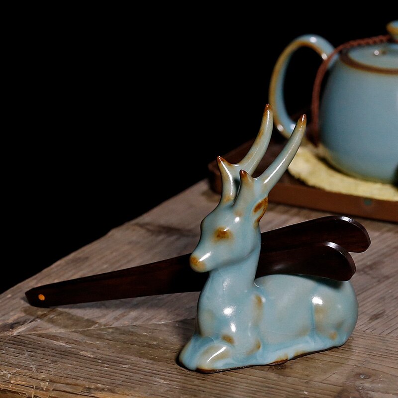 Ruyao 'S Favoriete Thee: De Ornamenten Op De Thee Tafel Zijn Begeleid Door Herten