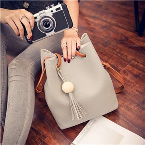 Pu lær skulderveske for kvinner messenger bags cross-body bøtte bolle mor vesker dusk håndveske skuldervesker: B01