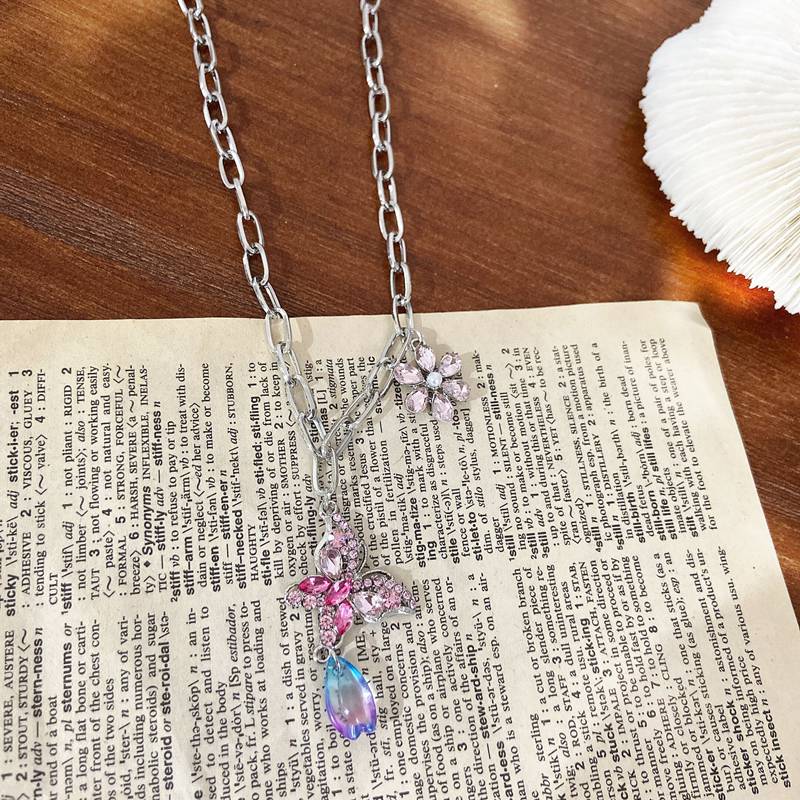 MENGJIQIAO Korean Cute Butterfly Crystal Choker Necklace For Women Metal Chain Collares Jewelry Kolye: pink