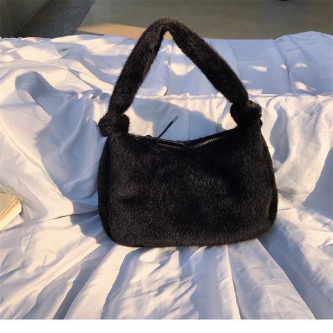 Soft Plush Small Handbags for Women Winter Ladies Hobos Shoulder Bags Luxury Faux Fur Female Clutch Purse Mini Tote: black