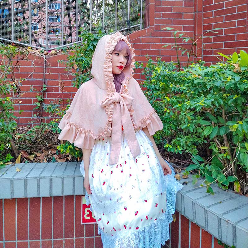 Lolita retro palace lace cape lolita hooded outer shawl jacket female victorian shirt loose gothic lolita top loli cos lolita