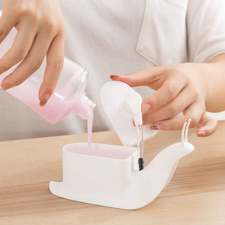 Söt snigel tvål dispenser manuell handtvätt tvål behållare box gör det själv måla duschgel badrum refill tom flaska