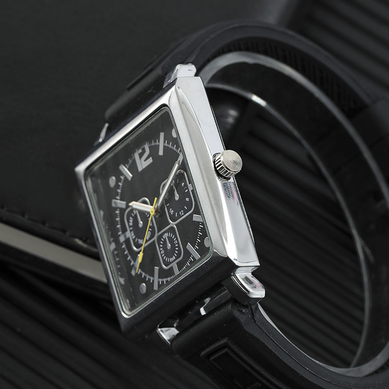 Beroemde Populaire Horloges Voor Mannen Luxe Big Dial Siliconen Band Horloge Heren Quartz Horloges Sport Klok Relogio Masculino