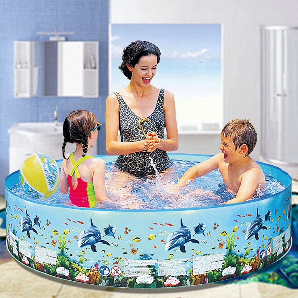 Husstand familie stor have swimmingpool børn leger udendørs swimmingpools pvc plast hav rund pool til familien