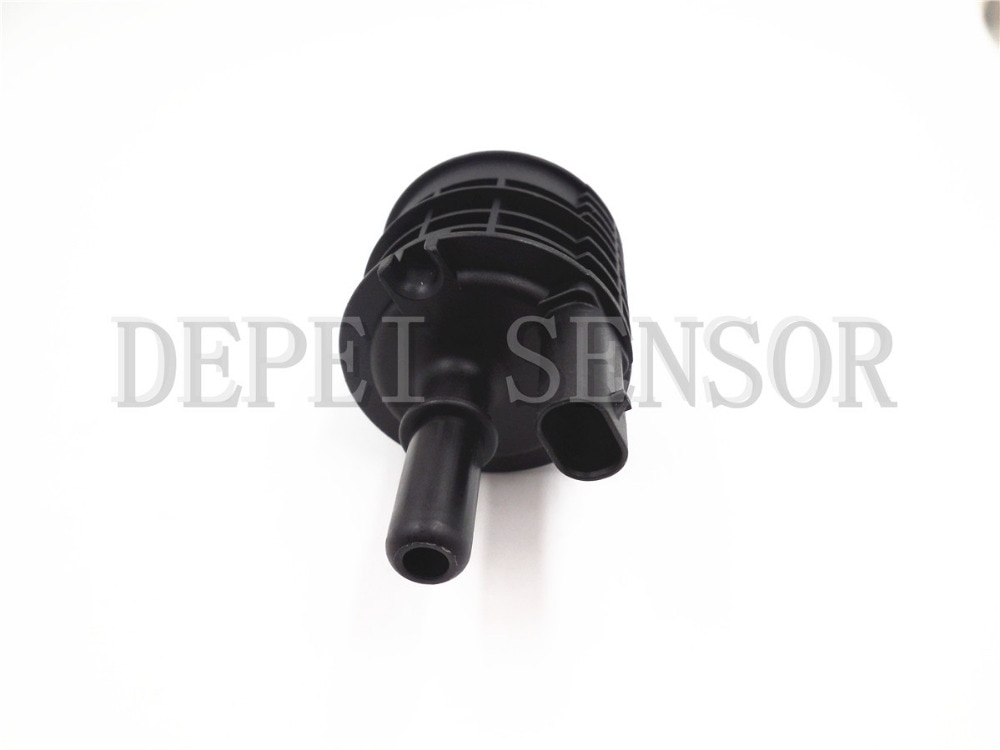 DPQPOKHYY For Mercedes-Benz purifying exhaust steam solenoid valve A0014700893 0280142533