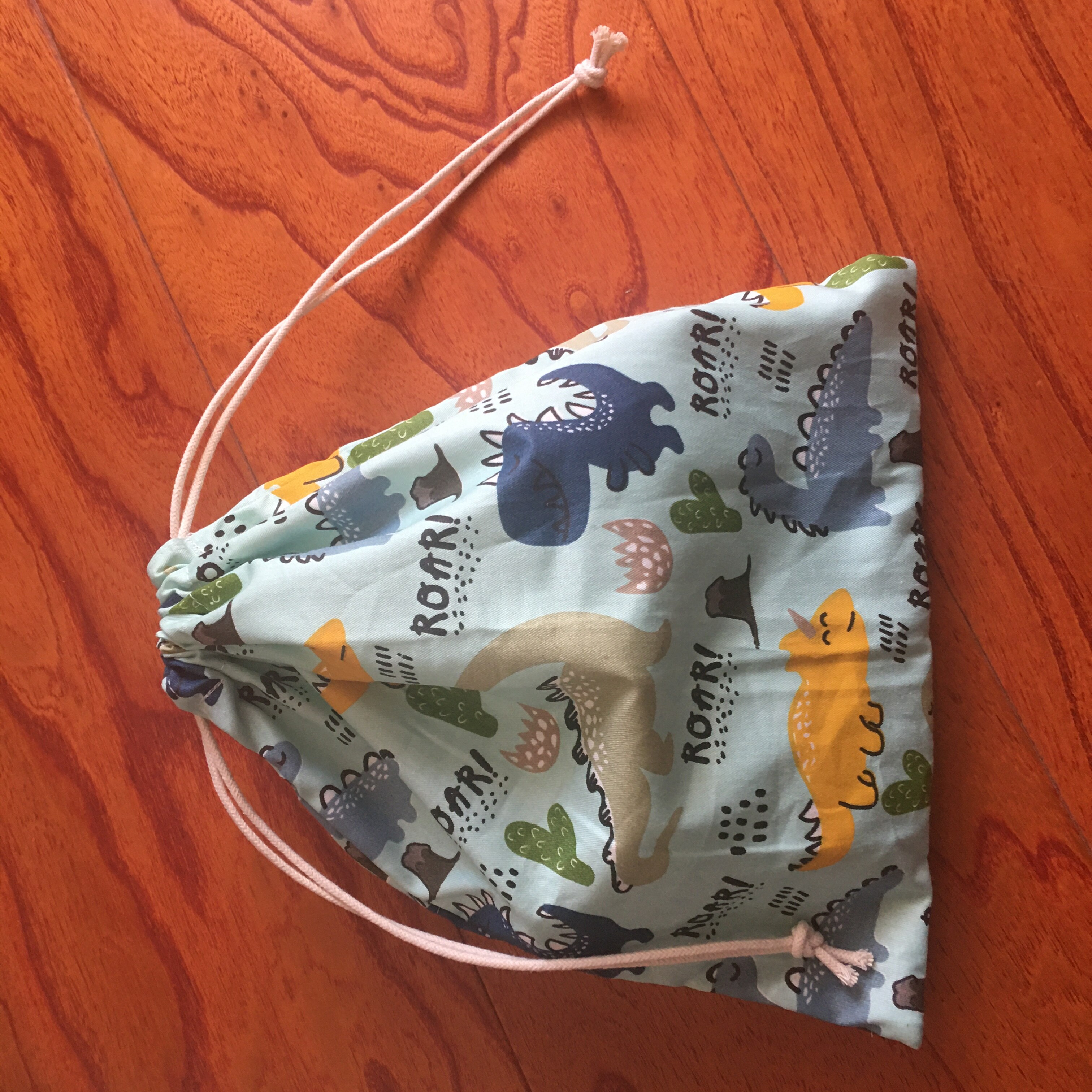 1pc Cotton Drawstring Eco Pouch Milti-purpose Organised Bag Party Bag Roar Dinosaur YL0924a YI
