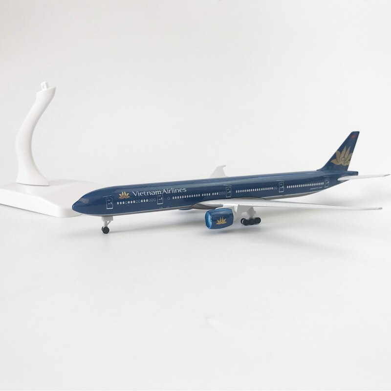 Boy Educational Toys 20CM Vietnam Airlines Boeing 777 Factory Direct Sales Aircraft Model with Landing Gear Alloy Aircraft Model