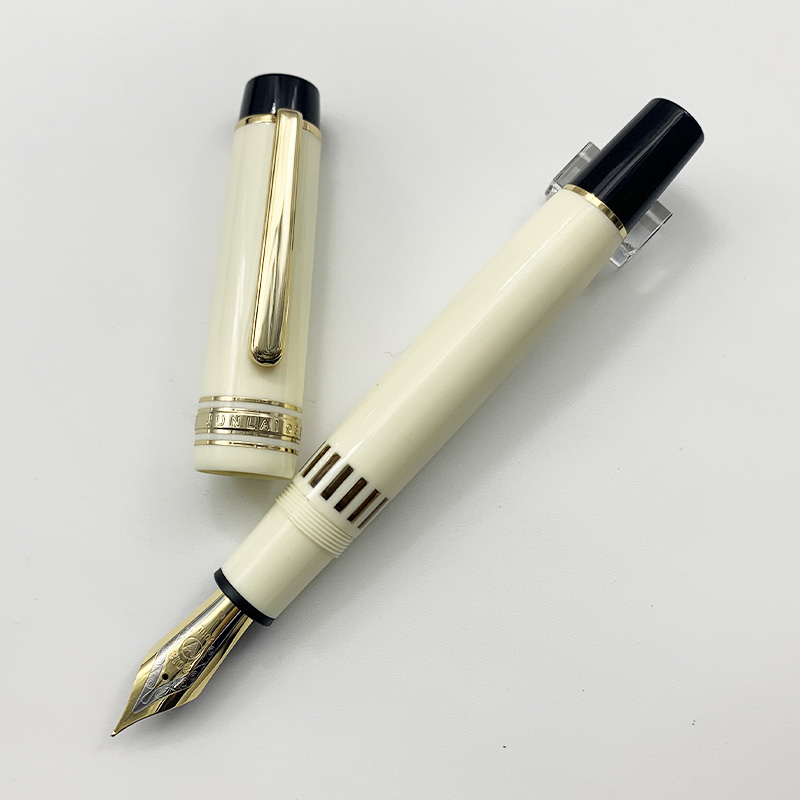 ¡Panda blanca! WingSung/JUNLAI pluma estilográfica grande de pistón de resina 930 N0.9 Iraurita F/M/B pluma de de escritura para estudiantes de negocios