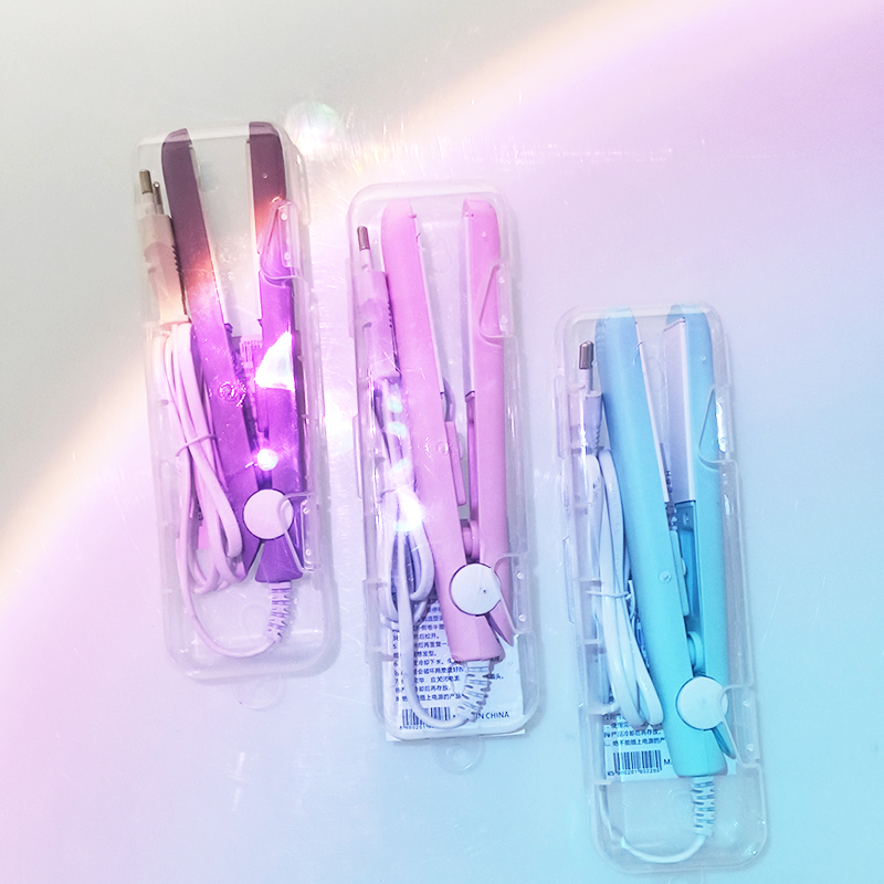 3-in-1 Hair Iron Curling Hair Flat Iron Straightening Brush Hair Comb Mini Hair Straightener and Curling Iron Styling Tools