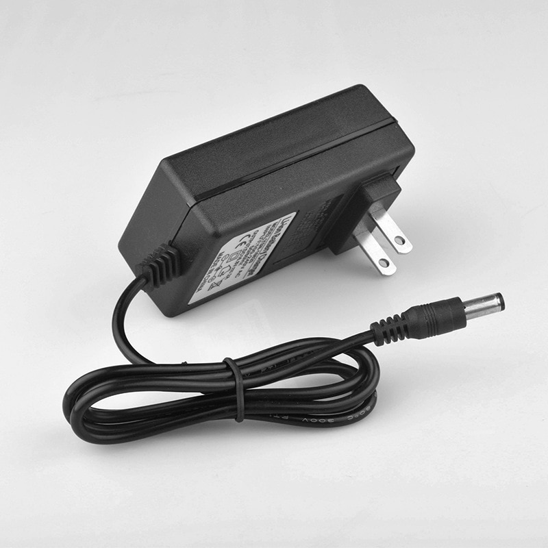 16.8V 2A 21V 1A 8.4V 2A Eu/Us Plug 18650 Lithium Battery Charger Dc 5.5 Mm * 2.1 Mm 100-240V Lithium Li-Ion Batterij Wall Charger