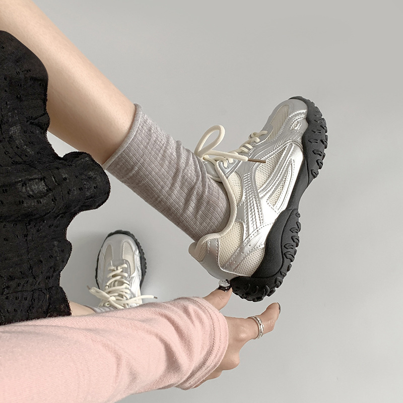 Scarpe da trekking stringate da Tennis Sneakers Comfort incrociato scarpe basse Casual scarpe sportive da donna di alta qualità Sneakers femminili