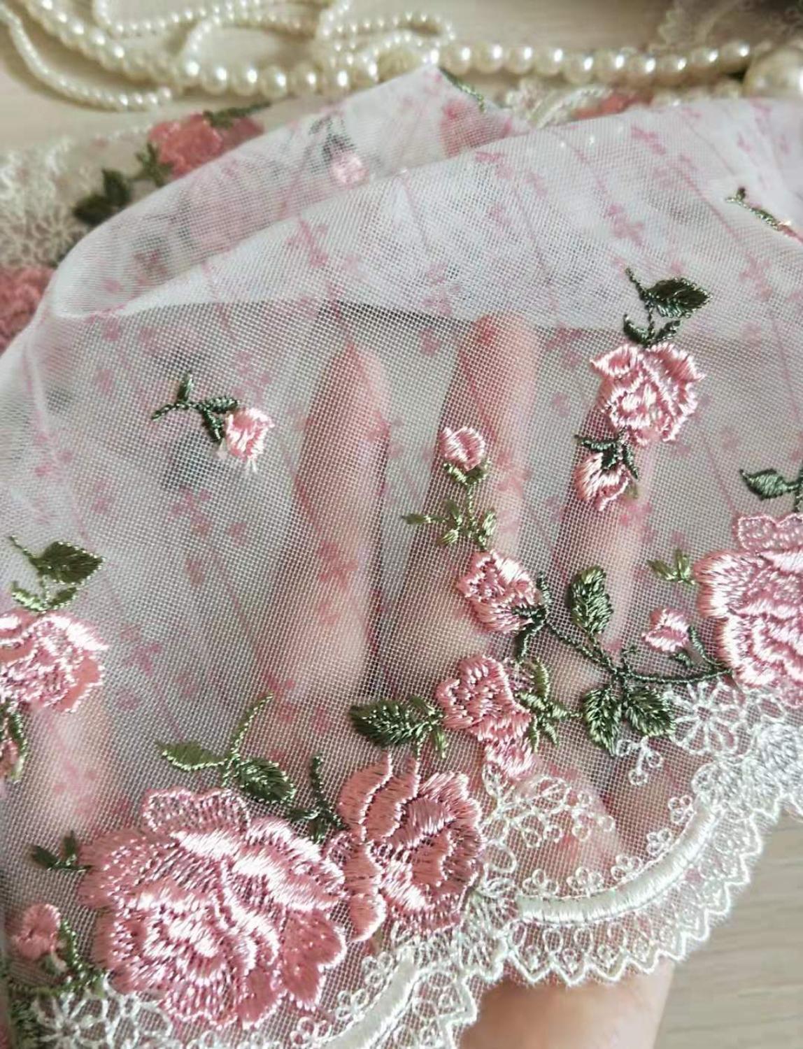 Smukt trykt tylblonde trim lyserøde roser blomsterbroderet flosset blonder 7 tommer bredt
