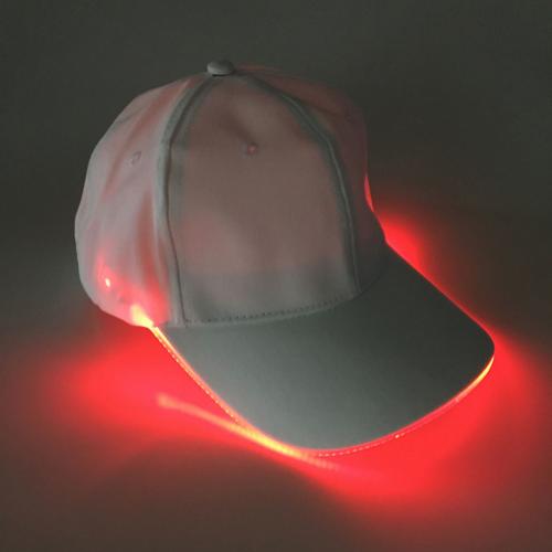 Sombrero Color sólido LED luminoso sombrero de béisbol de Navidad gorra de pico al aire libre ropa accesorio para el sombrero de amigo: White Red Light