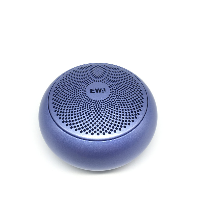 Ewa  a110 mini draagbare bluetooth speaker waterdichte badkamer douche speaker tws kleine metalen draadloze kolom met draagtas: Blauw