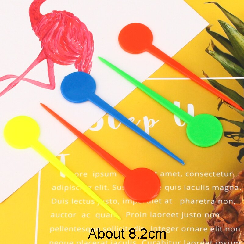 100PCS 9CM Cocktail Sticks Plastic Fruit Forks For Kids Disposable Cute Fruit Skewers Aperitif Cocktail Decor Buffet Picks Party: Translucent Round