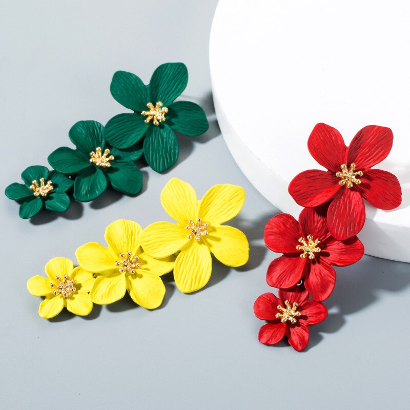 Women's Graceful Layers Floral Stud Earrings 2022 Joker Alloy Earring Lady Big Name Red Ear Accessories Jewelry Female