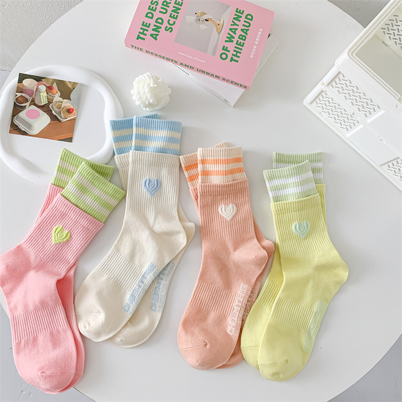 Women Cotton Socks Stripes Love Heart Embroidery Cotton Crew Socks Cute Kawaii Harajuku Streetwear Lolita Girls Calcetines Mujer