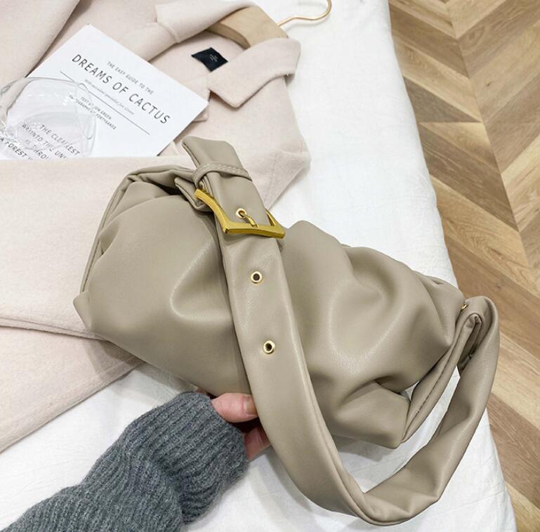 Onderarm Zak Kleine Verse Ins Eenvoudige Dame Zachte Pu Een Schouder Hand Carrying Cloud Knoedel Tas: Khaki