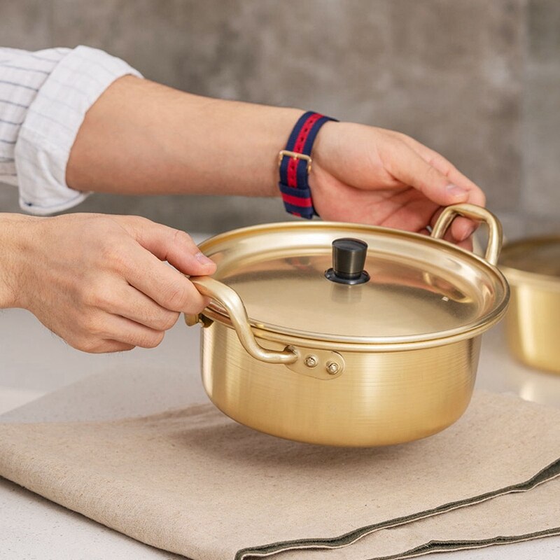 Ramen Noodles Golden Noodles Instant Noodles Instant Noodles Thick Aluminum