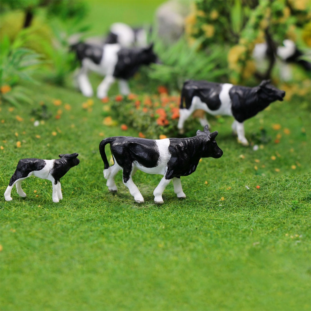 P8714 32pcs HO Scale painted Farm Animals Cows 8 different poses Model Railway