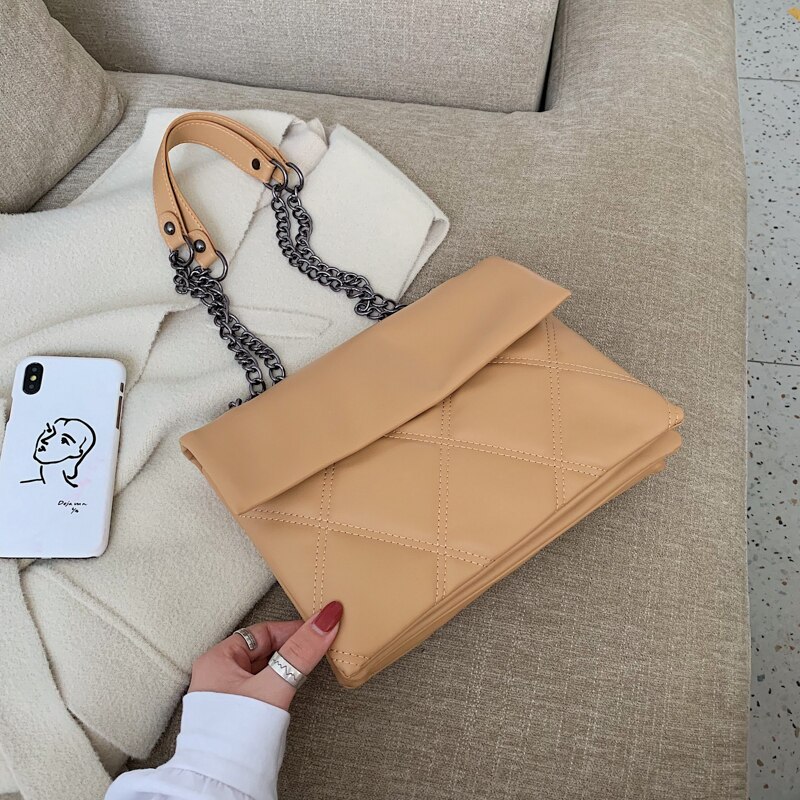 Einfarbig leder schulter Bote tasche neue damen kette handtaschen lässig einkaufstasche multi-schicht umschlag tasche: Beige