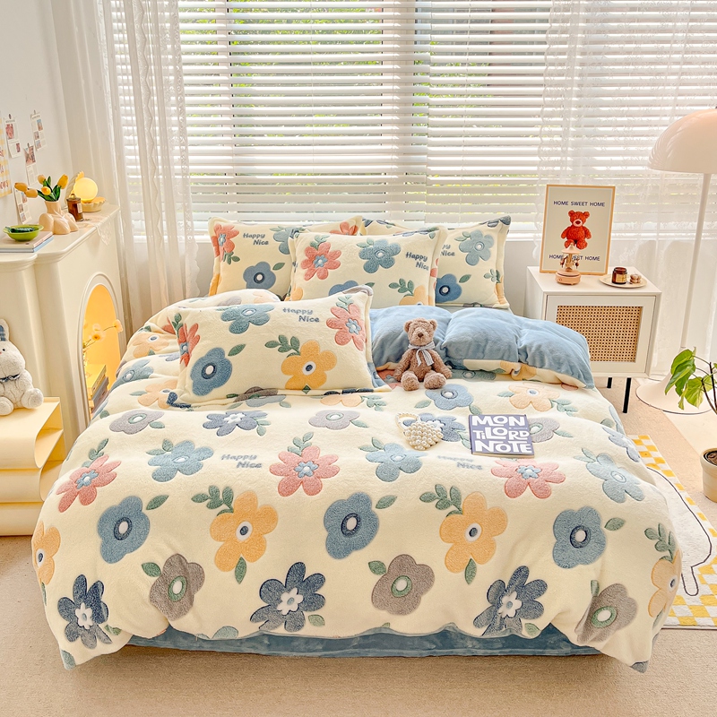 Cute Panda Milk Velvet Duvet Cover Boys Girls Bedroom Decor Cartoon Animal Bedding Autumn and Winter Soft Warm Comforter Cover: Gold