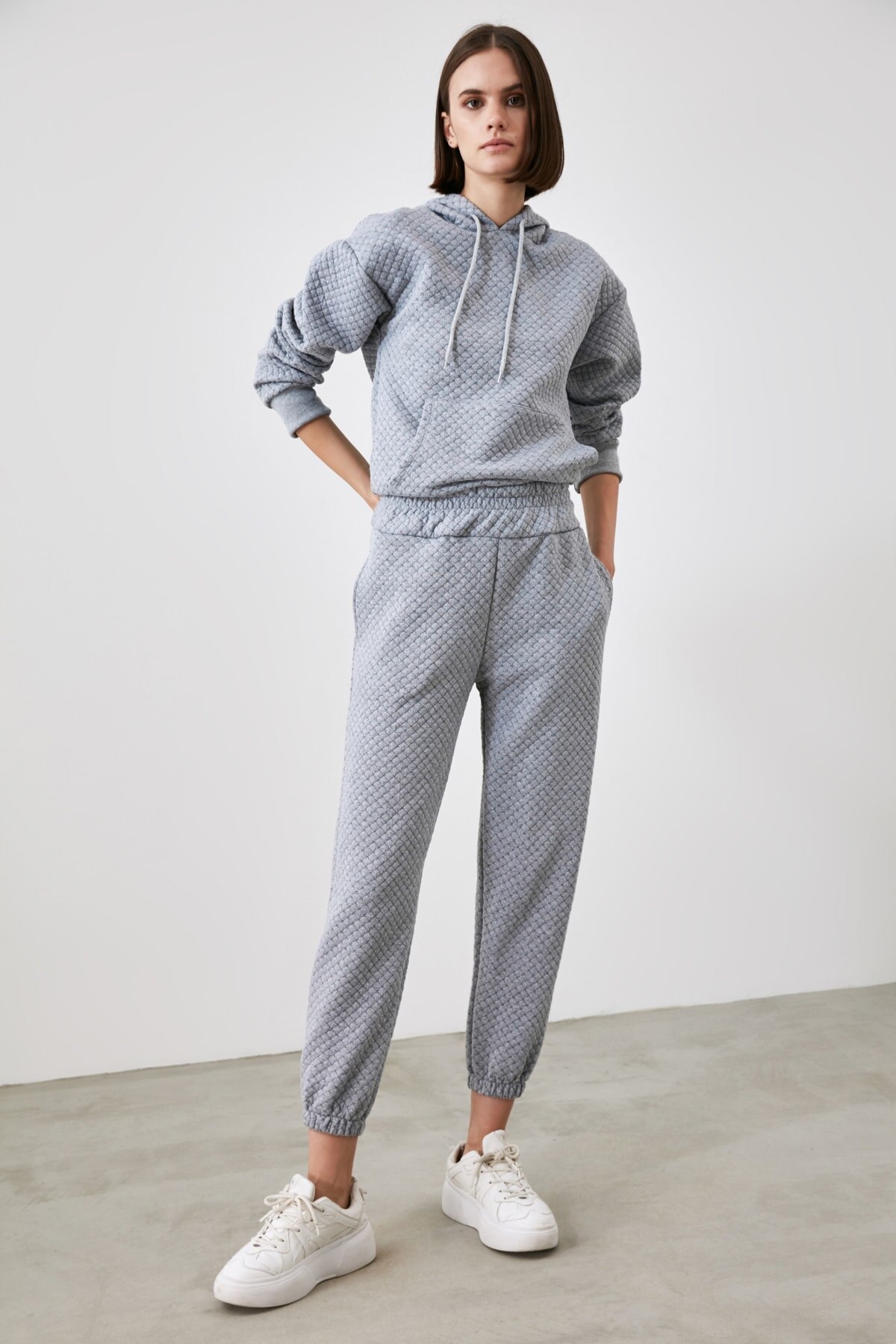 Trendyol Quilted Knit Sweatpants TWOAW21EA0421