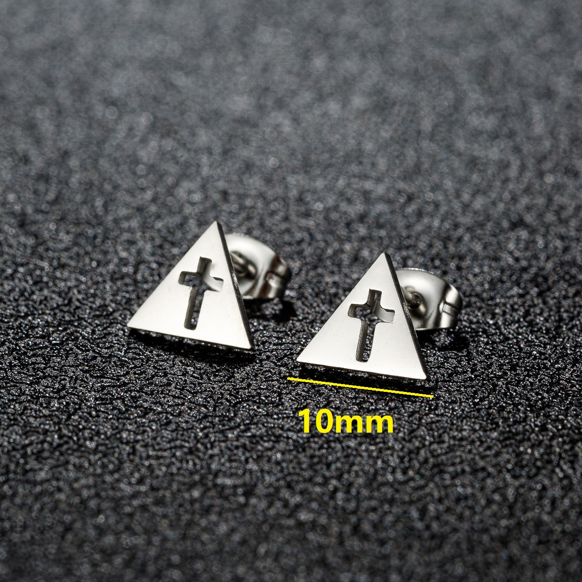 Simple Round Sea Wave Women'S Cartilage Earings Geometric Ocean Surf Stainless Steel Ear Piercing Stud Earrings Jewelry: black / Gold-color