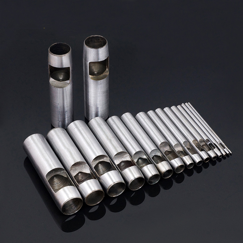 1 pezzo 45 # Utensile per punzonatura per rivetti in acciaio Utensile manuale per punzonatrice per rivetti a scatto con cappuccio singolo Borchie a punta in acciaio per scarpe per indumenti artigianali in pelle