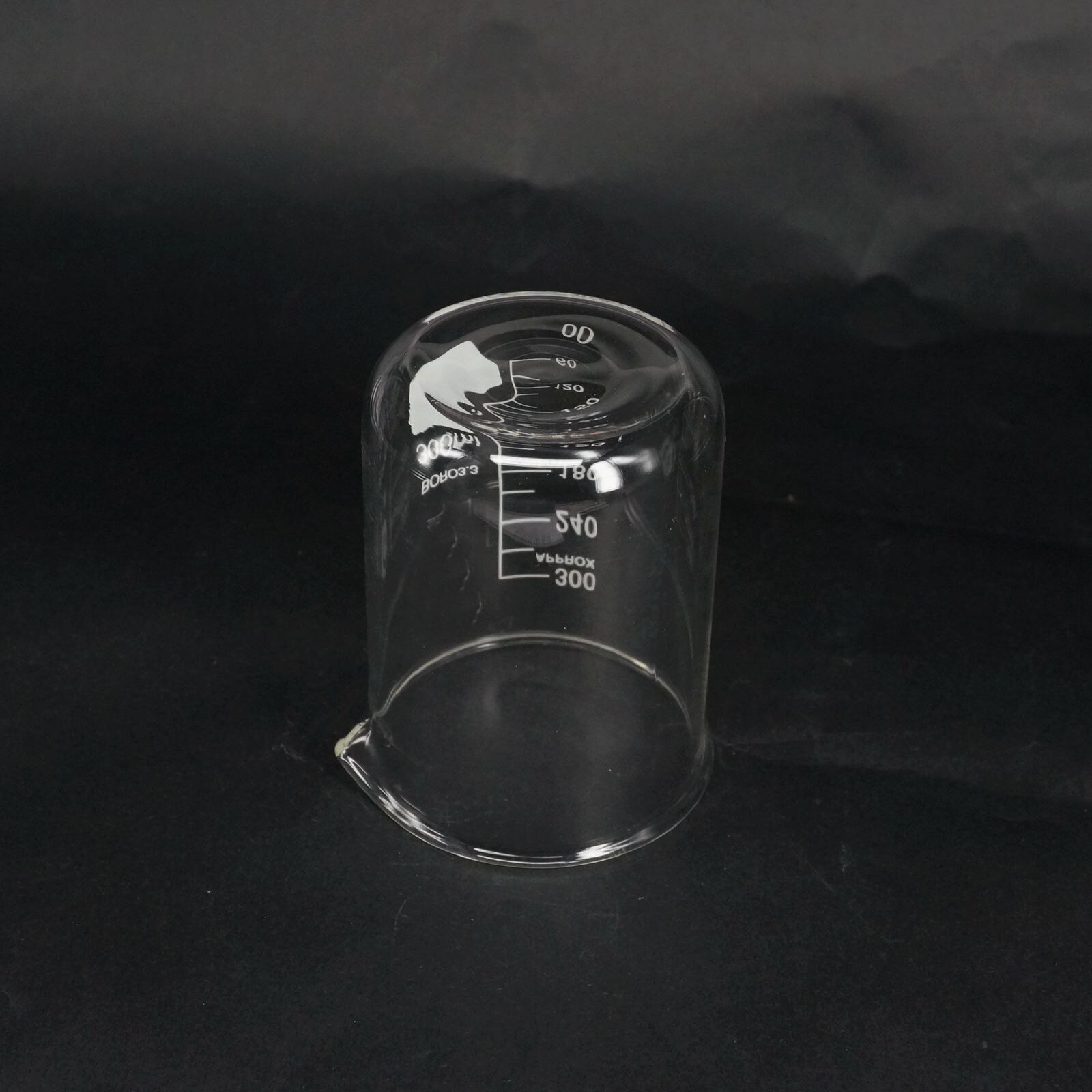 300ml Low Form Beaker Chemistry Laboratory Borosilicate Glass Transparent Beaker Thickened with spout