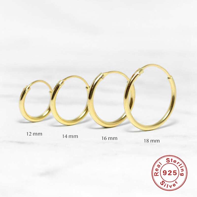 Sterlingzilveren oormanchet met. Bungelketting, geen piercing