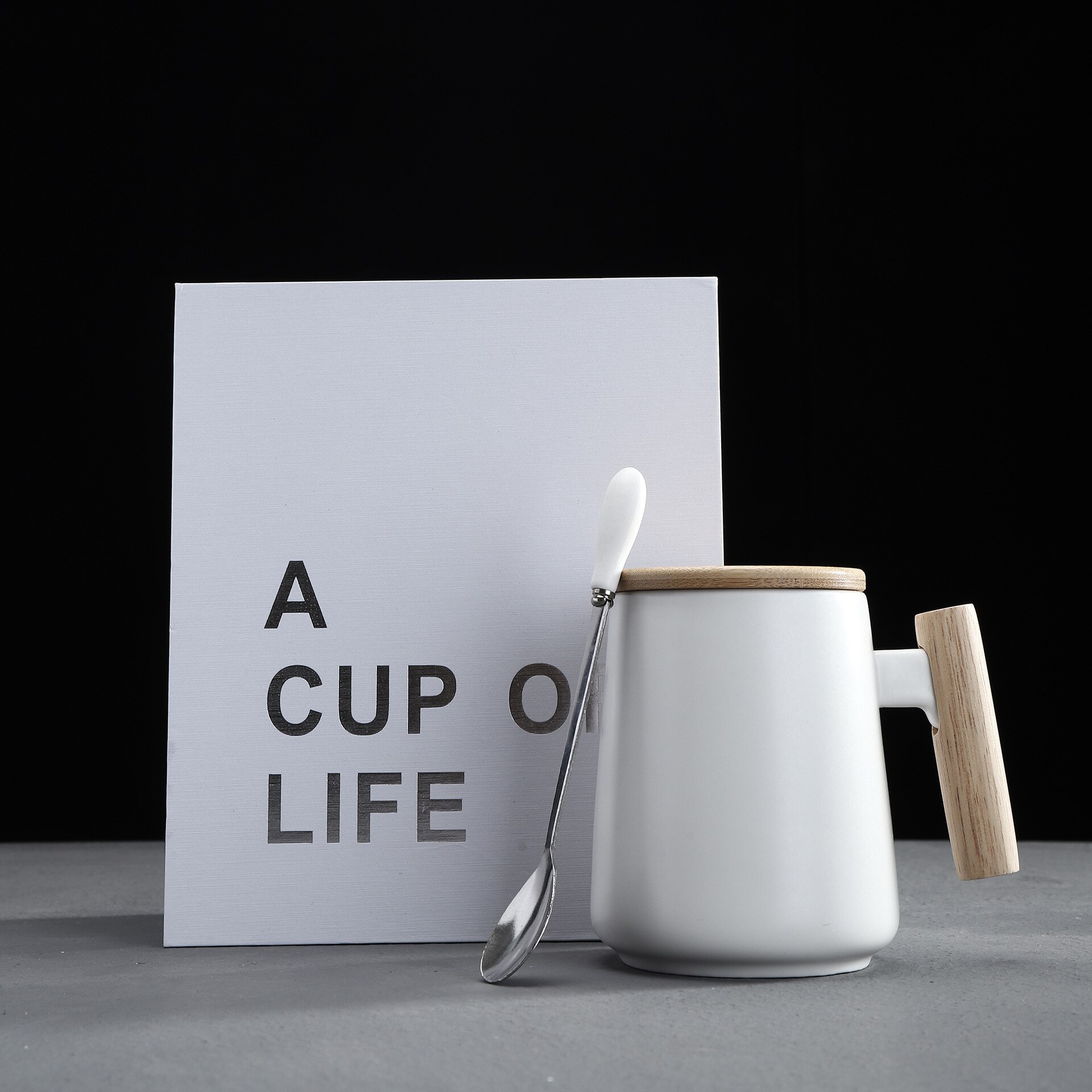 Creatieve Keramische Mok Houten Handvat Koffie Tumbler Cups Tazas De Ceramica Creativas Geurende Thee Melk Sap Cafe Tuimelaars Mokken