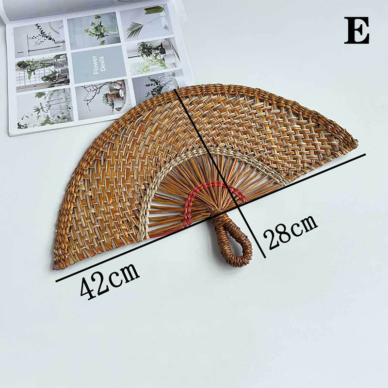Hand-woven Straw Fan Decorative Handmade Semicircular Woven Fan Summer Cooling Fan Handheld Fan Home Decor: light green
