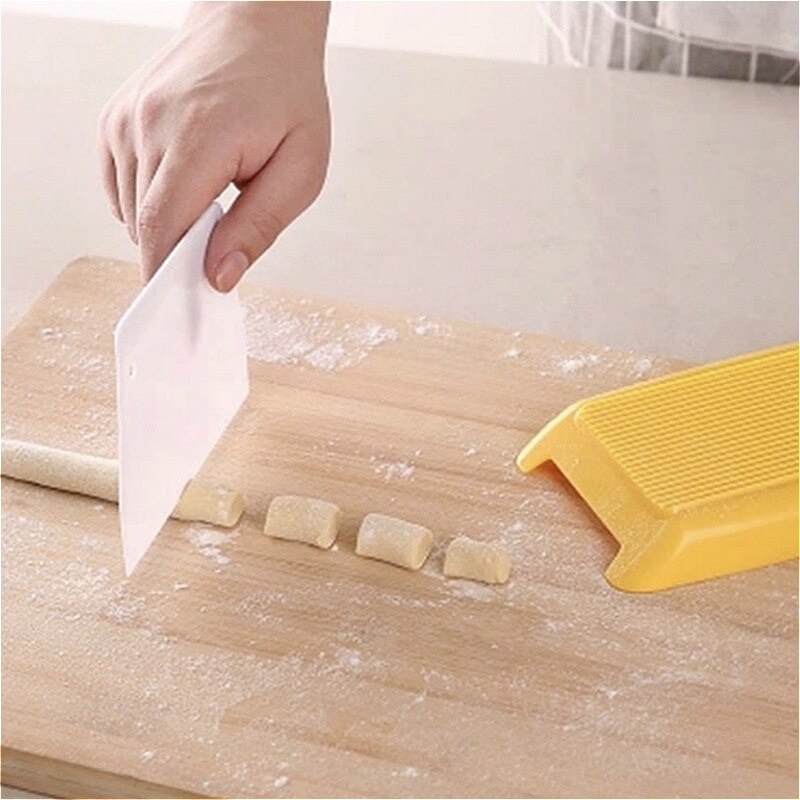 Manual Rolling Pin Spaghetti Macaroni Gnocchi Maker Baby Kid Food Roller Mold Kitchen Gadgets Plastic Pasta Tools Macaroni Board