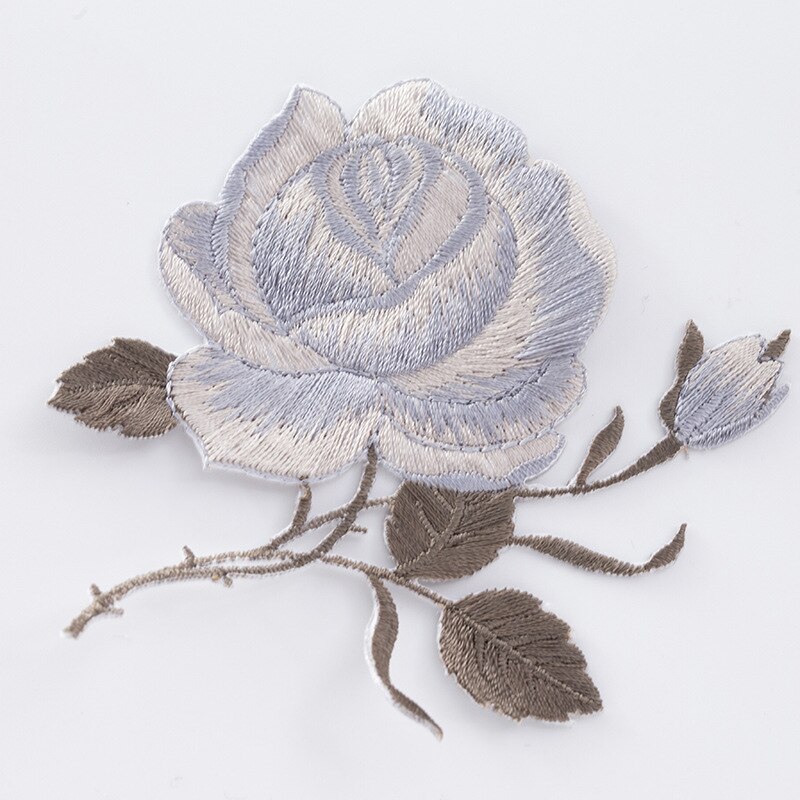 1Pc Rose Bloem Bloemen Patches Voor Kleding Ijzer Op Toepassing Kleding Geborduurde Patchwork Sticker Custom Naaien Accessoires