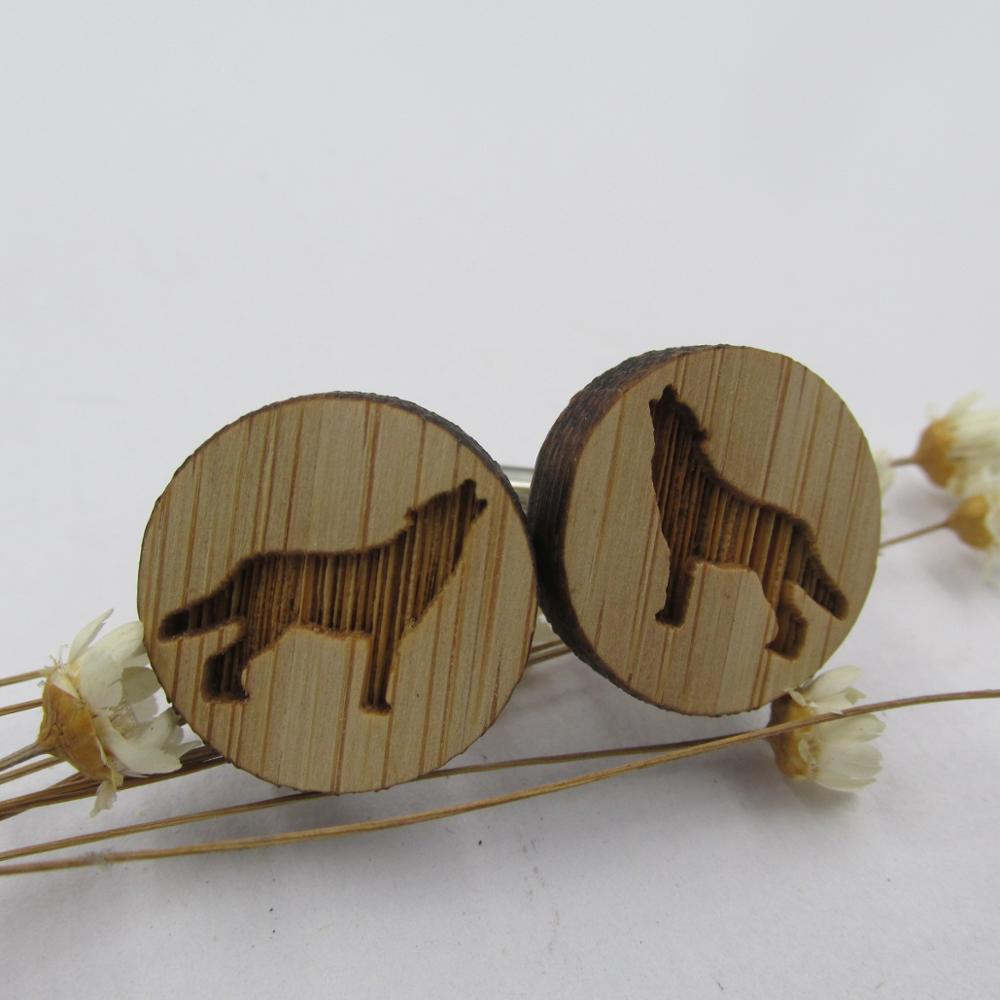 Moda Abotoaduras Para Os Homens de Madeira Dinossauro Animal Cervos Lobo Bat Cuff Link Acessório Do Casamento