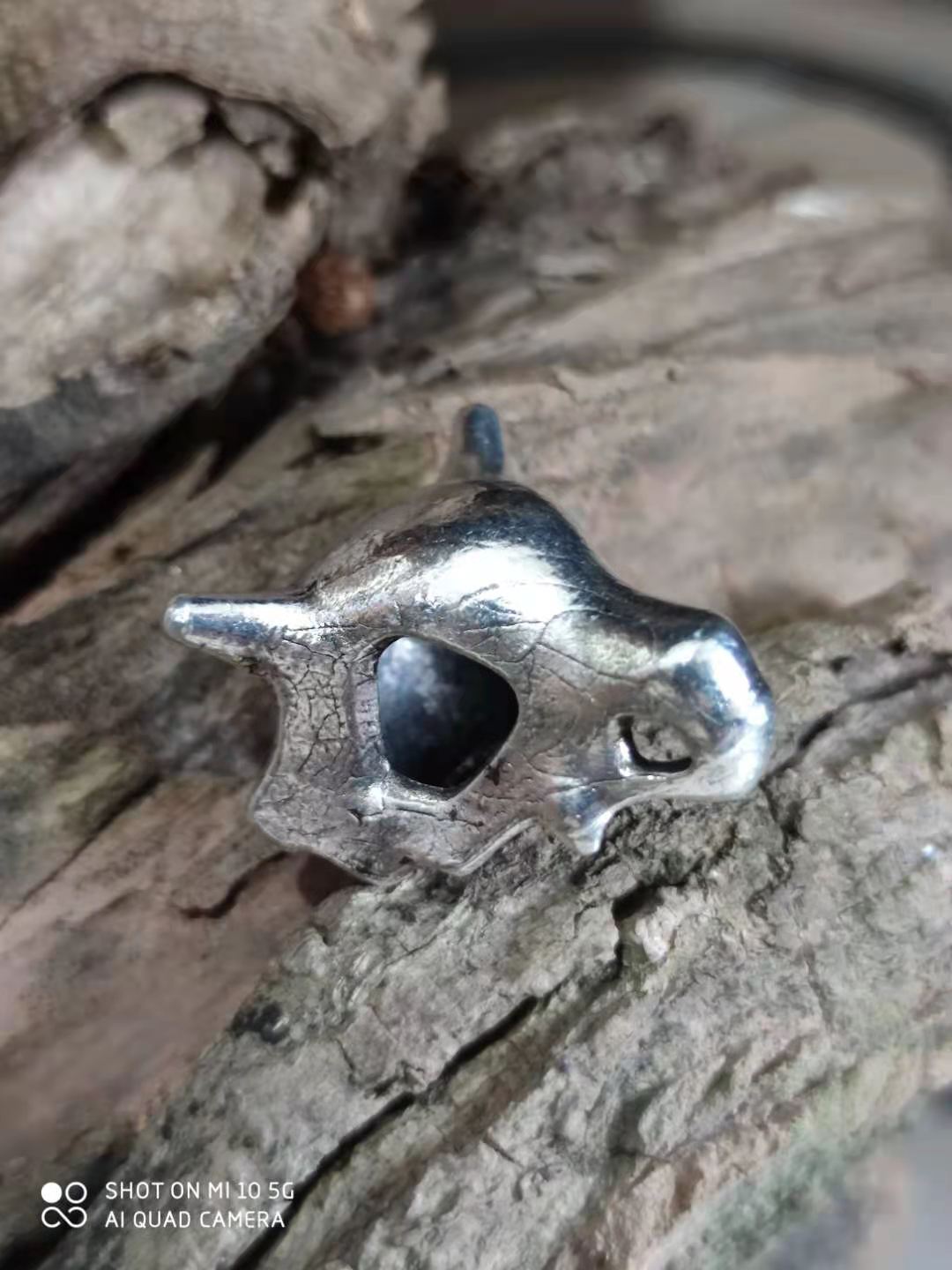 Cubone Schädel Perlen 32x28x20mm 20 gramm